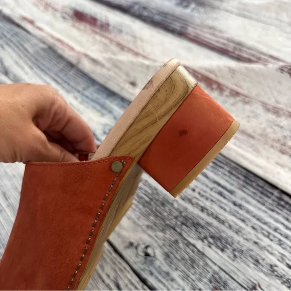 Dansko Sandals Maci Rust Coral Nubuck Leather Slip On Shoes Women - Picture 7 of 12